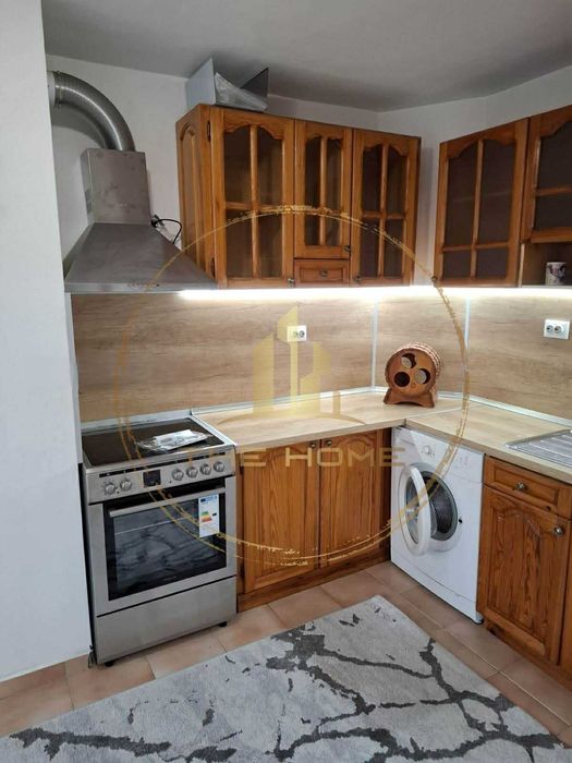 Дава се под наем Тристаен апартамент в Варна, Цветен квартал - 85 кв.м за 448.8 € - Снимка #1