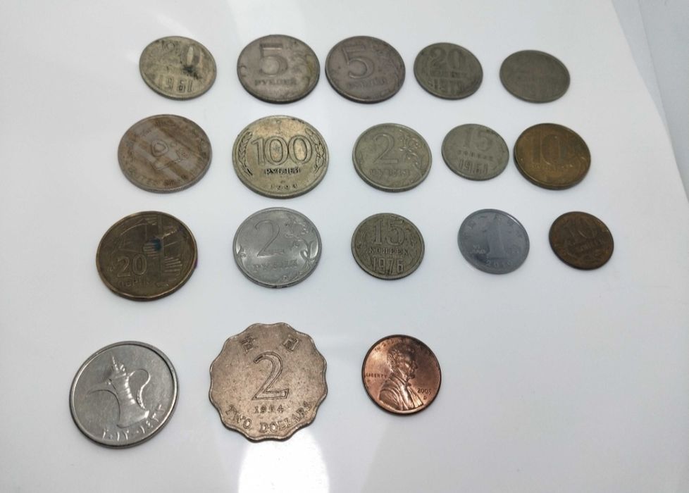 Продам коллекционные монеты