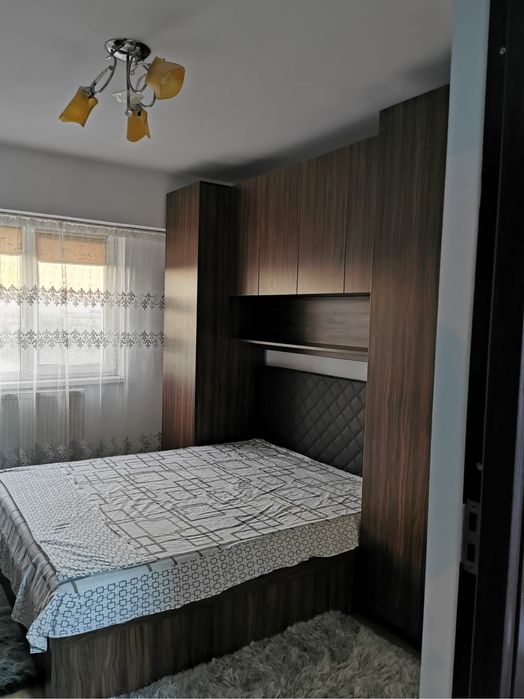 Apartament 3 camere zona centrala de ÎNCHIRIAT