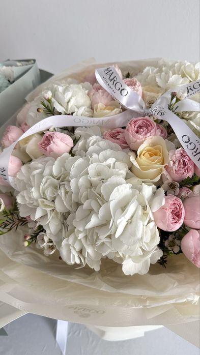 Пионовидные кустовые розы