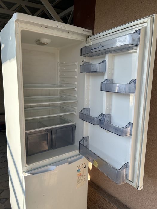 холодильник  VESTEL. б.у