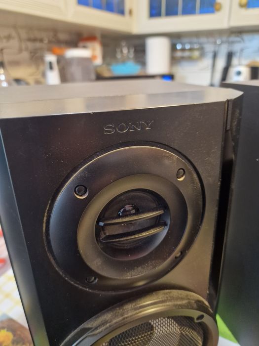 Vand pereche de Boxe Sony.