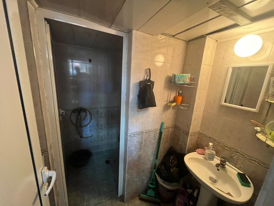 Продава се Магазин в Велинград - 45 кв.м за 1060 €/кв.м - Снимка #1