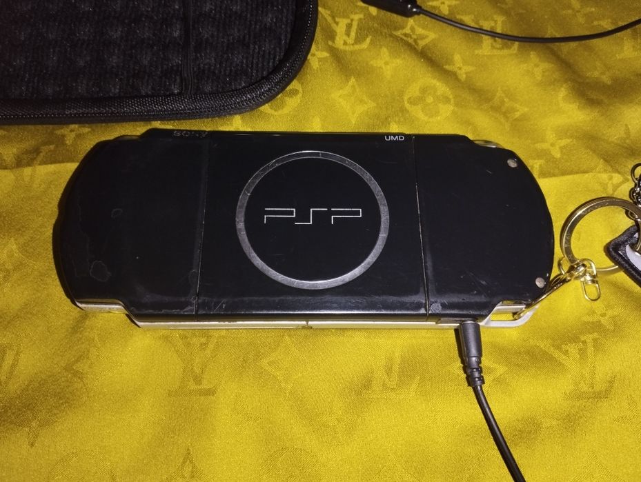 Assalom alekum Psp Sotiladi Original 3000 model