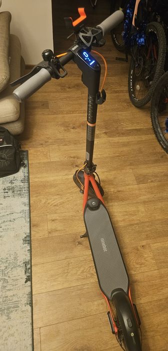 Trotinetă Ninebot Kickscooter D28e