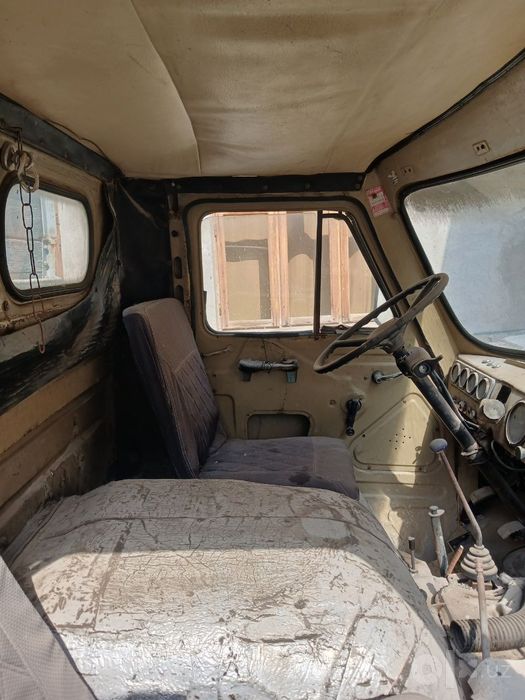 Uaz 3302 sotiladi