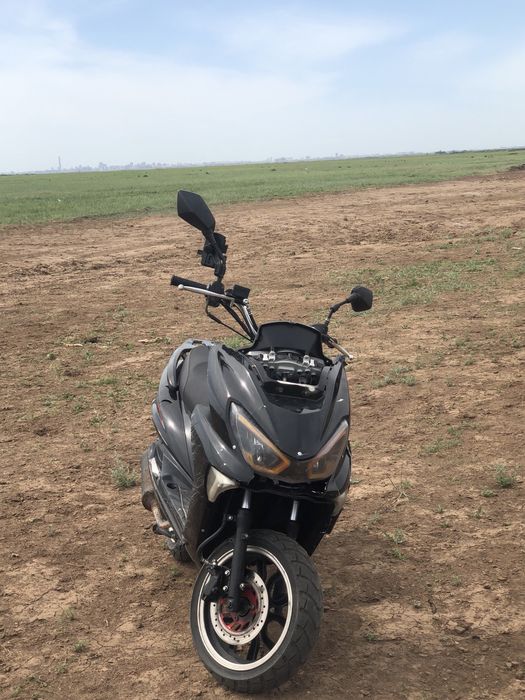 Продам Макси на учете 150куб