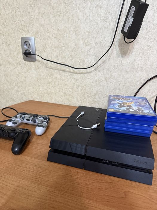 Продам плейстейшн 4