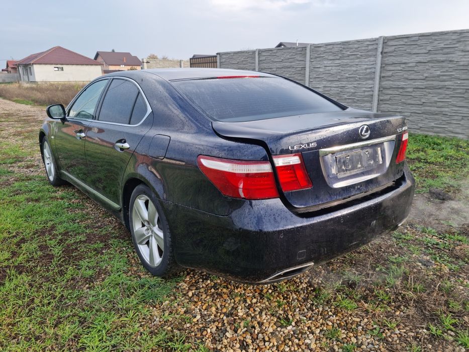 Dezmembrez Lexus Ls460 v8 2007