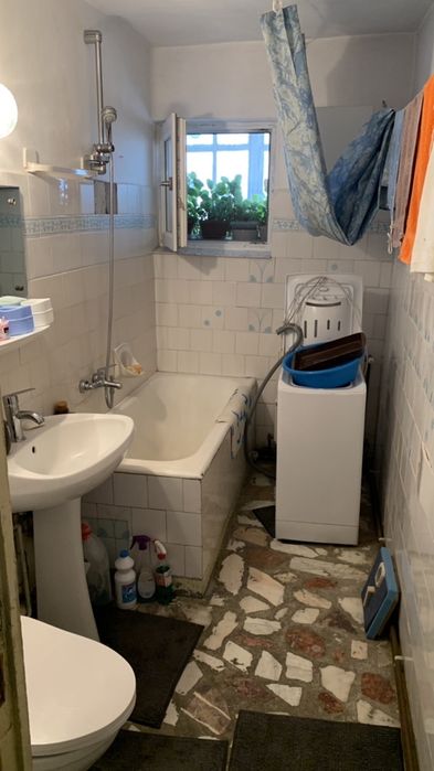 Apartament 3 camere - cartier Traian