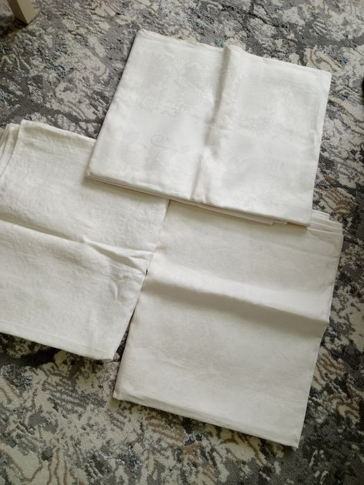 Продаются скатерти