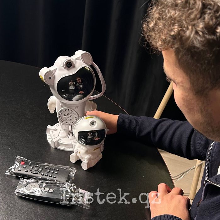 Проектор космонавт, звездное небо, проектор