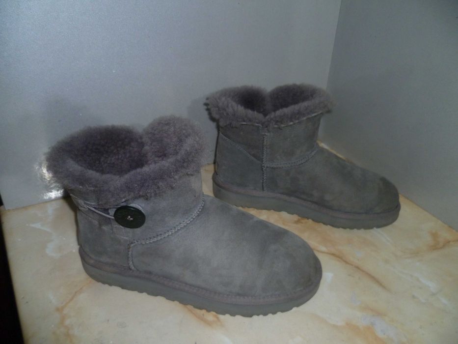 UGG оригинални ботуши №40