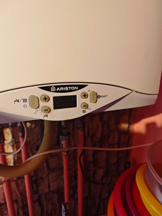 Centrala termica ariston cares 24 k condensare