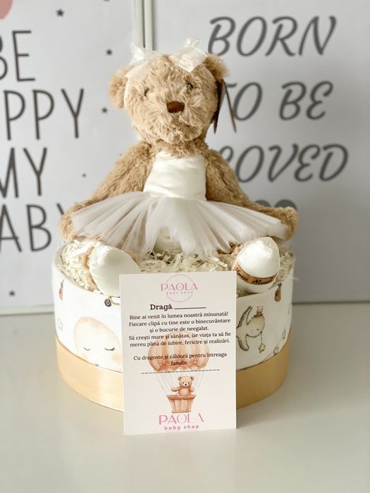 Tort din scutece Pampers cu jucarie Louise Mansen