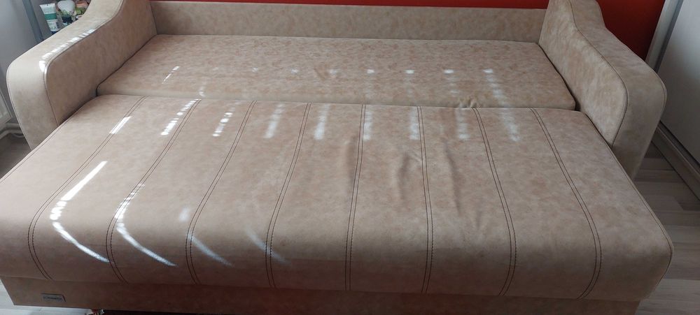 Canapea extensibila noua