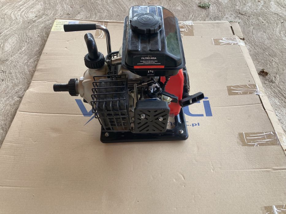 Pompa Apa Ducar DP 25 pe Benzina cu Motor in 4 Timpi