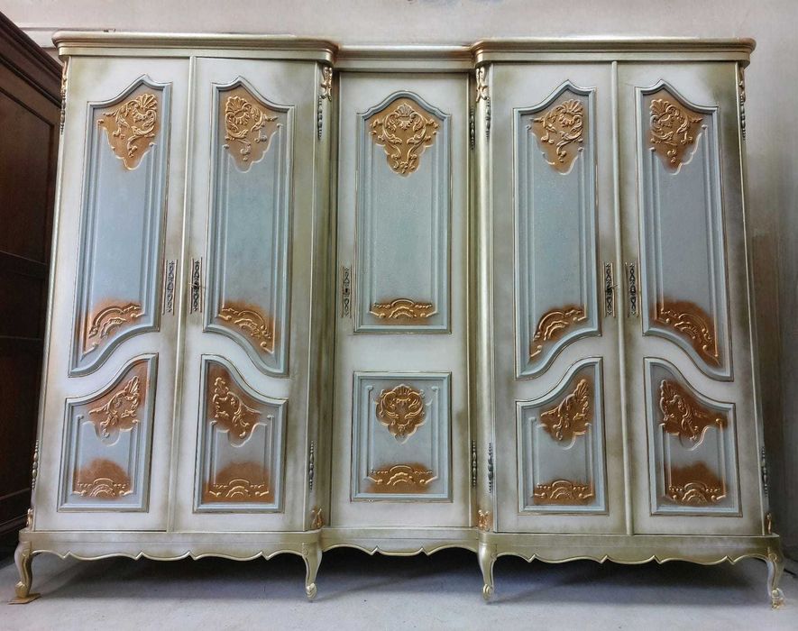 Великолепен комплект спалня в стил "ЛУИ XV"