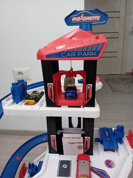 Jucarii circuit de masini