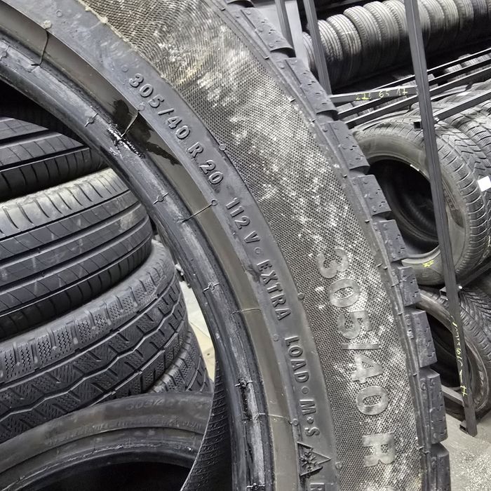 2x 305/40/20 M+S CONTINENTAL 2022 Stare excelentă