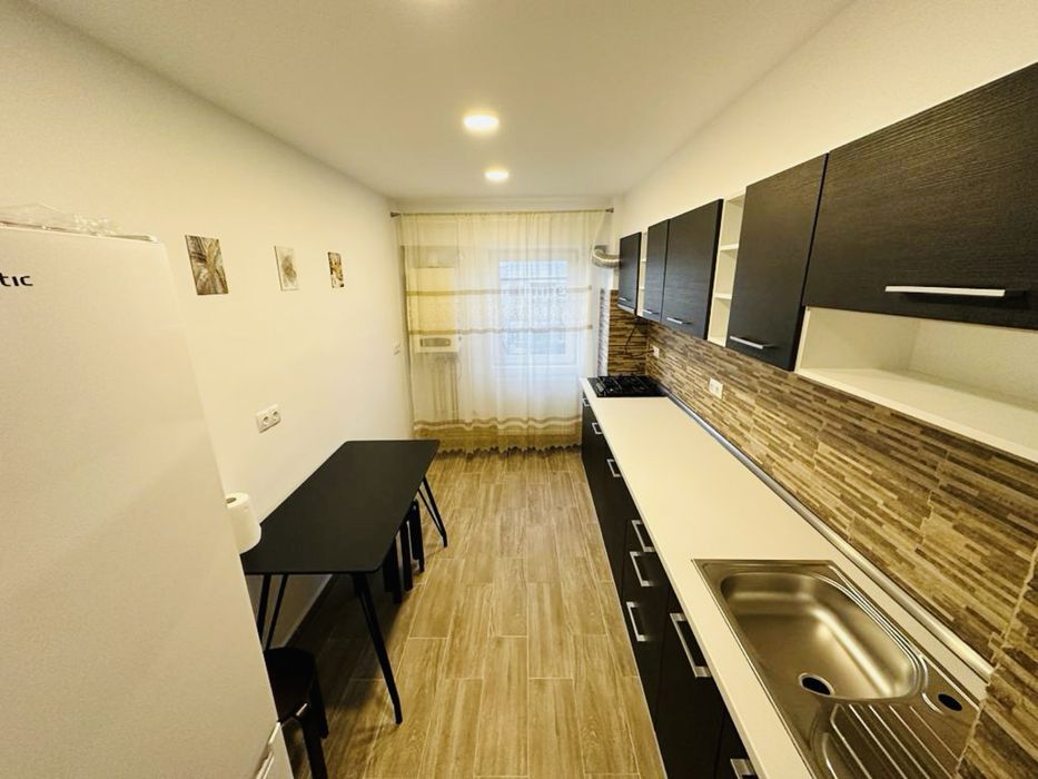 Apartament cu 2 camere de inchiriat