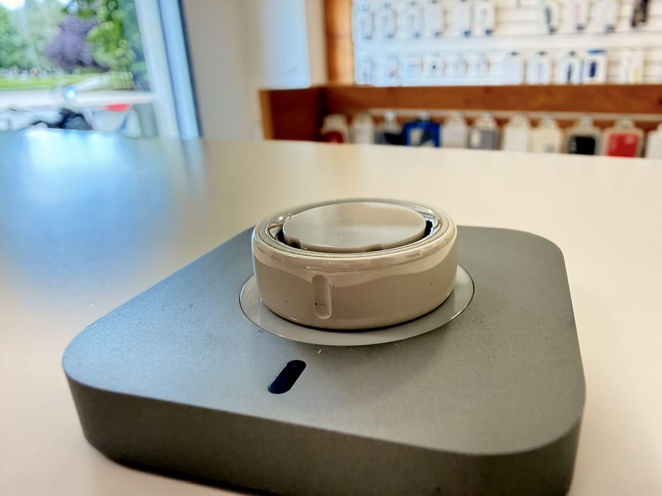 Продавам Oura Ring 4 Ceramic, размер 7