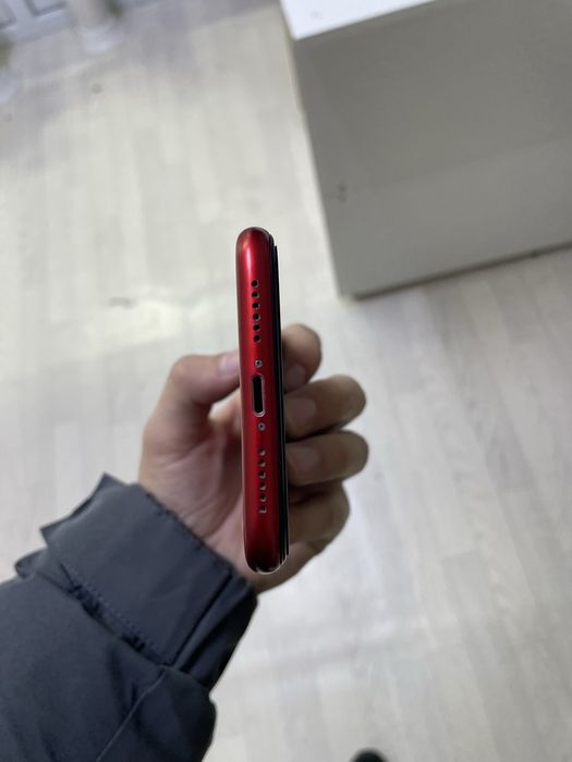 Айфон ХР срочно сатылады