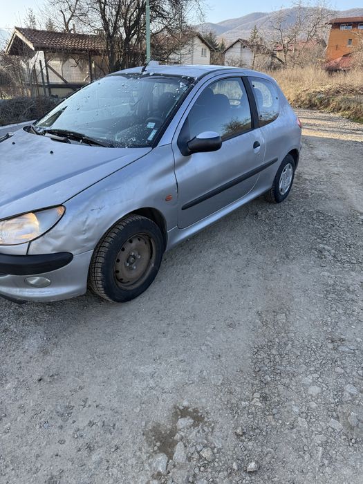 Пежо 206, лек автомобил