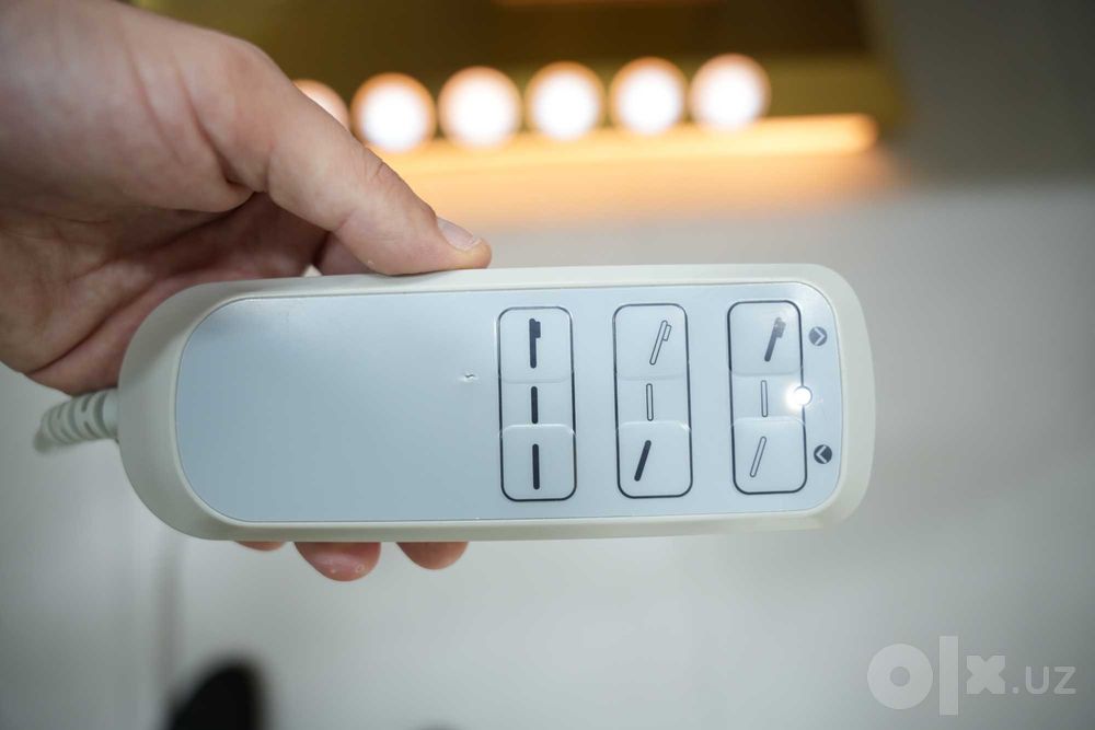 Премиальная Кушетка с LED-подсветкой и электроприводом — $1200.