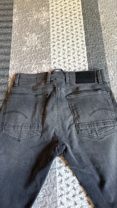Продавам нови оригинални дънки G-Star Raw