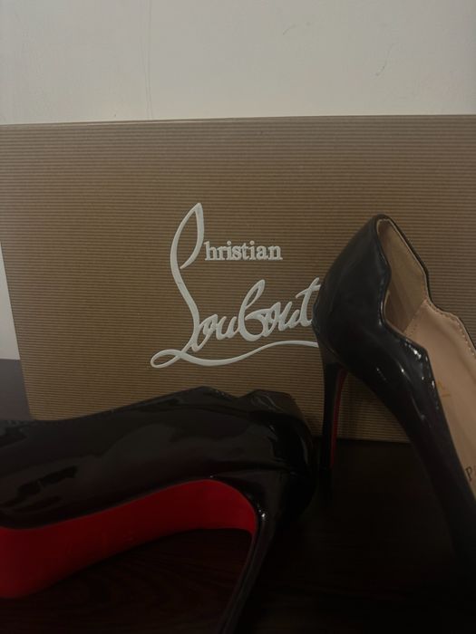 Louboutin hot chicks черно токчета 37 номер