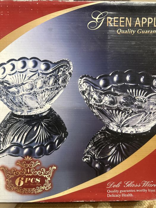 Продам стеклянные салатницы 6 шт