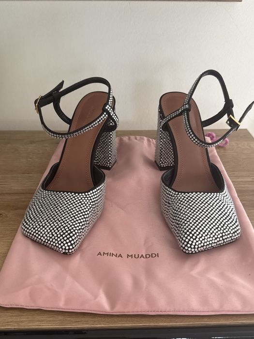 Amina Muaddi обувки