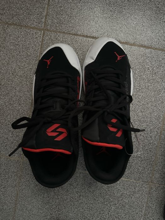 Продам кроссовки Jordan Luka