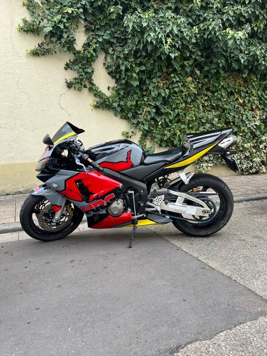 Honda CBR 600RR an 2004