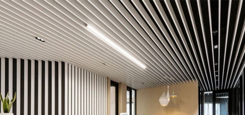 Установка подвесных потолков