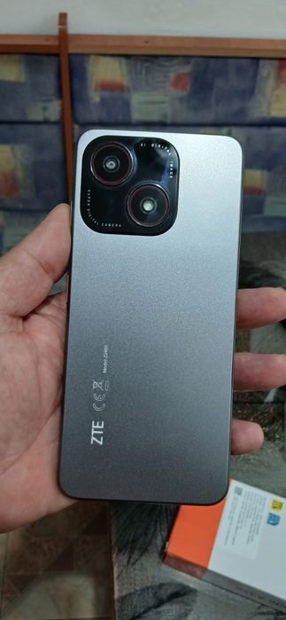 Telefon nou  cu toate accesoriile + husă  și folisticla  si silicon cadou