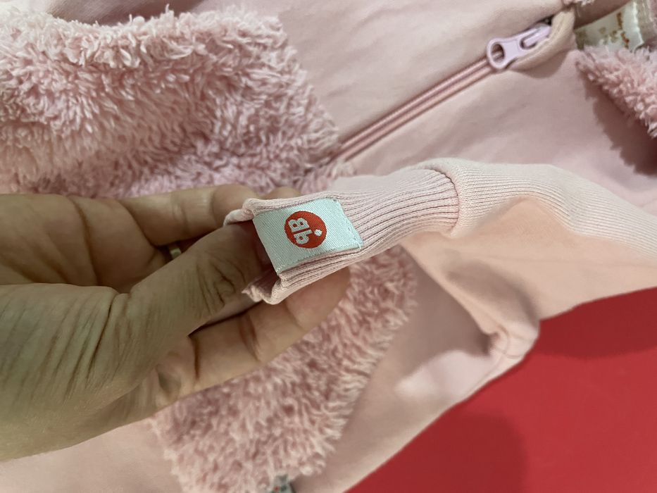 продам комбинезоны для новорожденных!