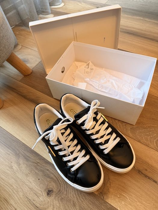 Дамски кецове Guess - 40/41 номер