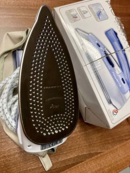 Fier de calcat ROWENTA pentru calatorii (nou)