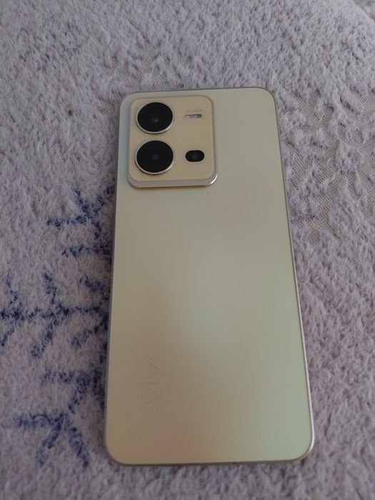 Продам Vivo v25e