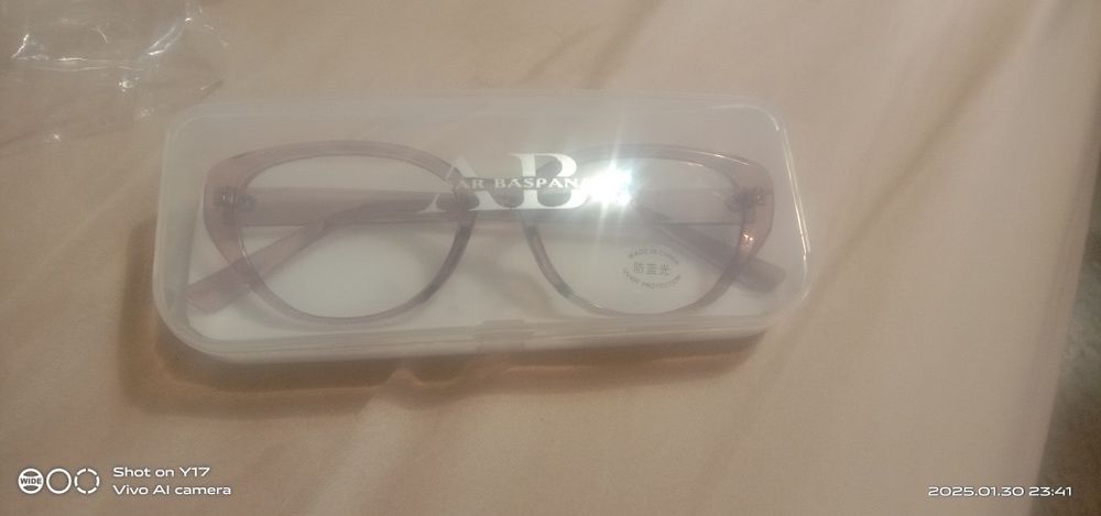 Продам очки новый