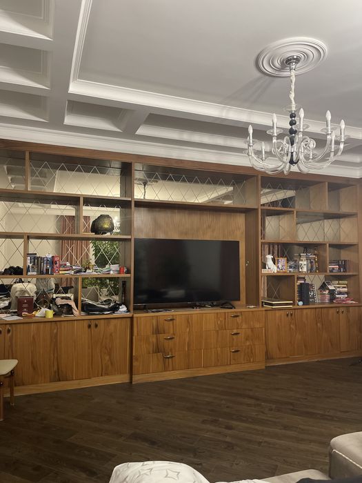 Встроенный шкаф из шпона