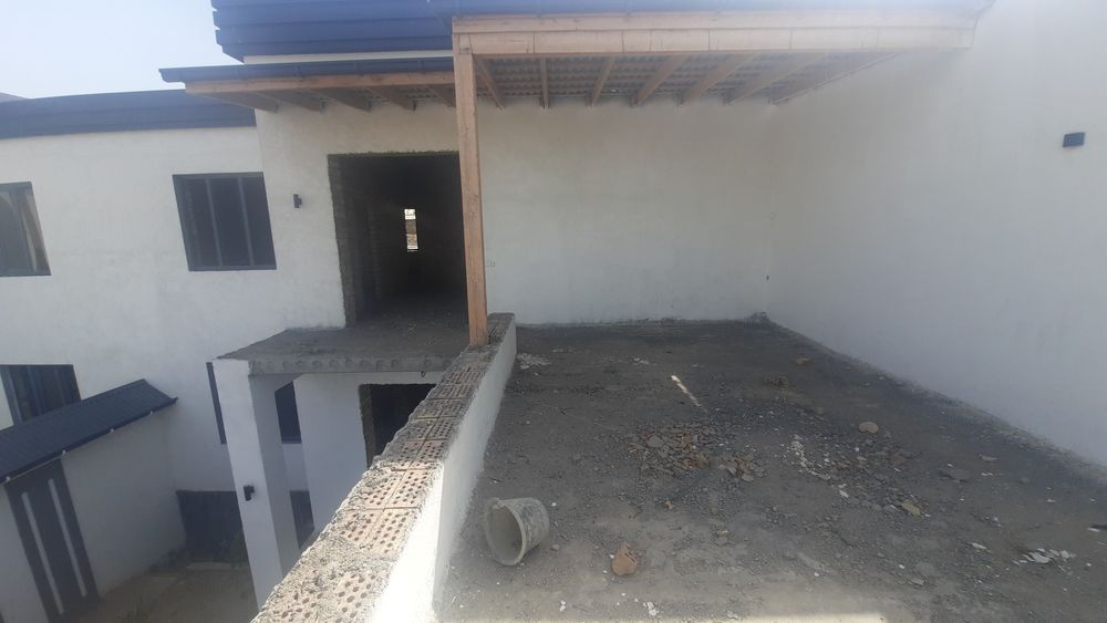 Каробка уй сотилади