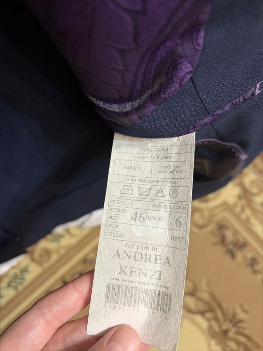 Костюм сатам срочно