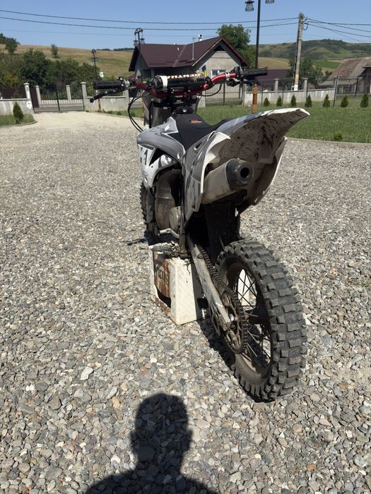 Vând Kawasaki kx 85