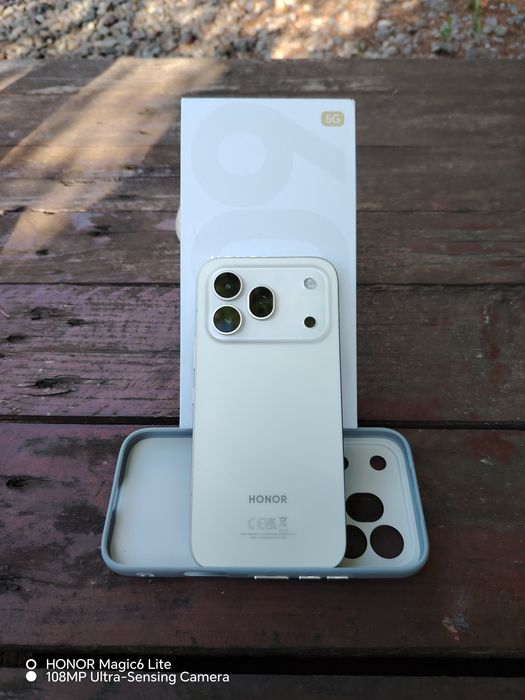 Honor 600 Pro  - 512 GB, 12 GB Ram