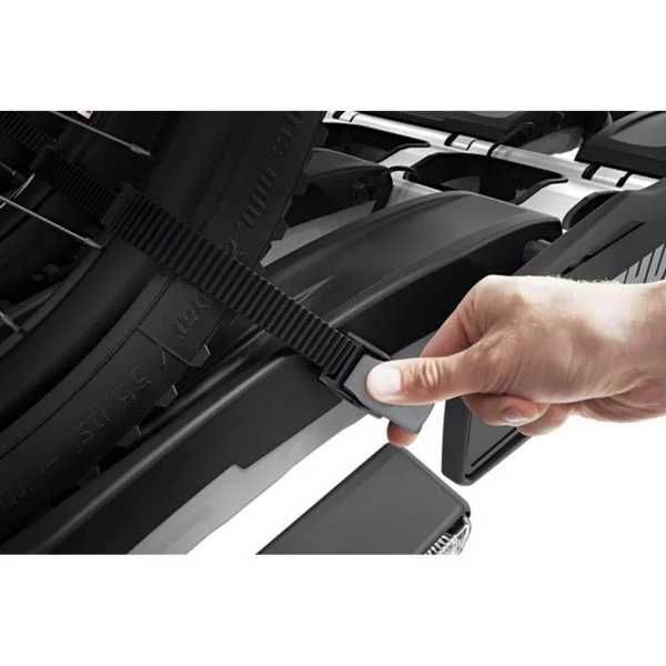 Suport biciclete Thule EasyFold XT 3 prindere pe carligul de remorcare