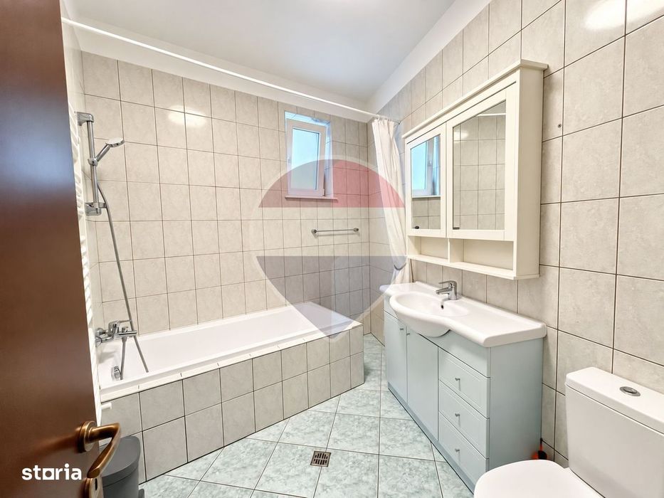 Apartament 4 camere de inchiriat | Singur pe palier | Semineu |