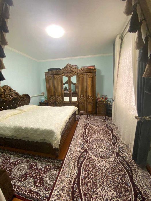 Sotiladi shinam va barcha sharoitlarga ega hovli uy!